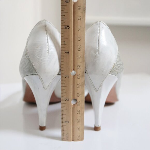 Vintage Stuart Weitzman for Mr Seymour White Painted Leather Mesh Stiletto Heel - Picture 5 of 10